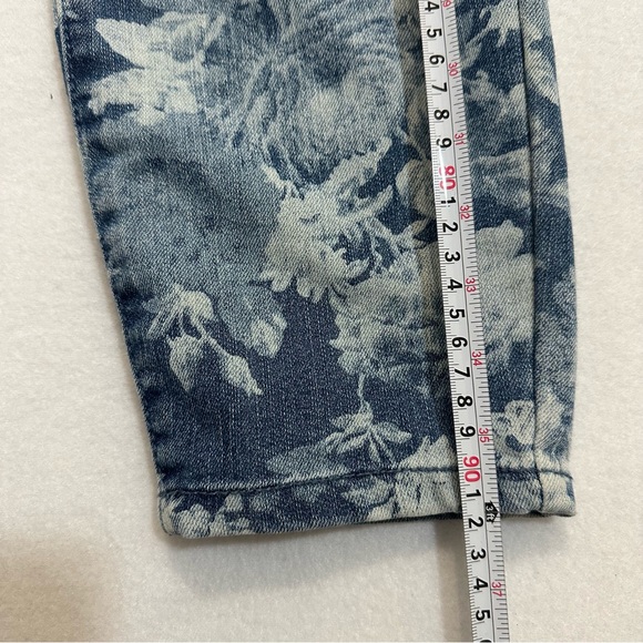 Adrienne Vittadini Women’s Jeans Floral Blue and White Size 10 - Picture 7 of 7
